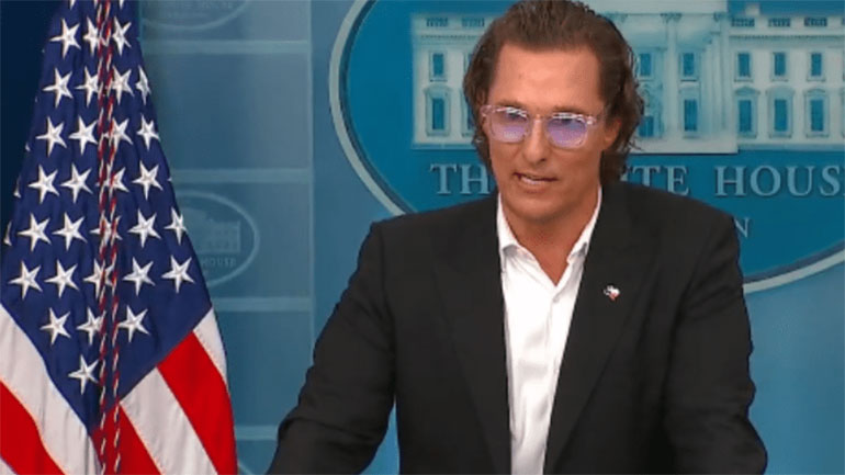 Ο Μάθιου Μακόναχι στον Λευκό Οίκο – Συζήτησε με τον Τζο Μπάιντεν το θέμα της οπλοκατοχής