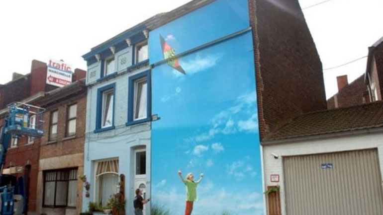 Βέλγιο: Κατεδαφίζεται το σπίτι του παιδεραστή Μαρκ Ντιτρoύ – Στη θέση του θα φυτευτεί ένας κήπος στη μνήμη των θυμάτων του