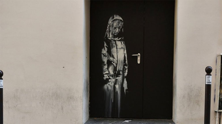 Μπάνκσι: Δικάζονται οι οκτώ κατηγορούμενοι για την κλοπή του έργου του που ήταν αφιερωμένο στα θύματα του Μπατακλάν