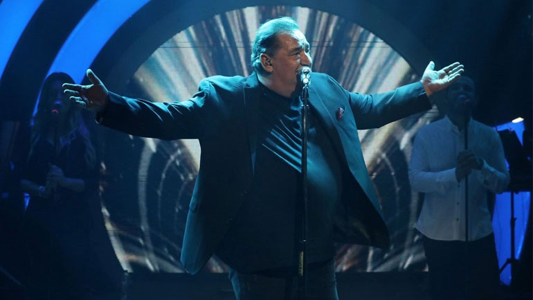 Άγριο ξύλο σε συναυλία του Βασίλη Καρρά στη Μελβούρνη – «Έλεος ρε παιδιά!» φώναζε ο τραγουδιστής