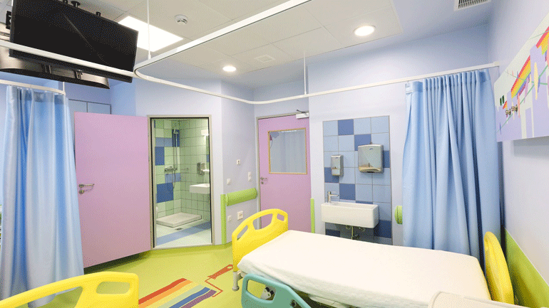 Τα παιδιατρικά νοσοκομεία πριν και μετά την ανακαίνιση του ΟΠΑΠ