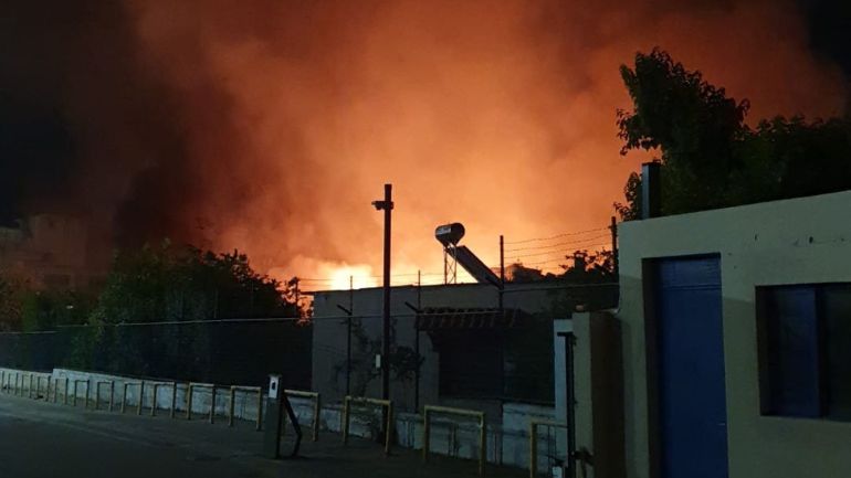 Πυρκαγιά σε αποθήκη κεριών στο Ρέντη