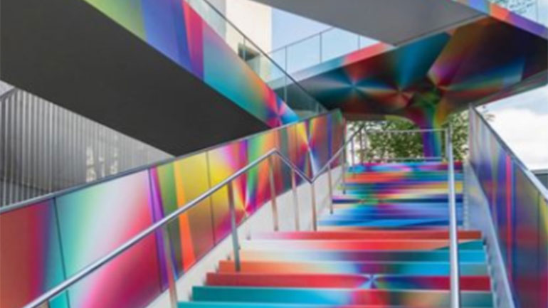 «Quick Tide» ένας καλειδοσκοπικός πεζόδρομος από τον Felipe Pantone