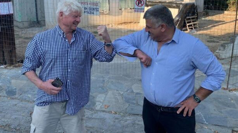 Επίτιμος δημότης Νοτίου Πηλίου ο πατέρας του βρετανού πρωθυπουργού, Στάνλεϊ Τζόνσον