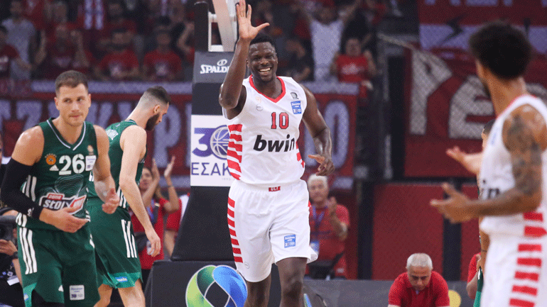 Προβάδισμα τίτλου για τον Ολυμπιακό, 74-61 τον Παναθηναϊκό στο ΣΕΦ