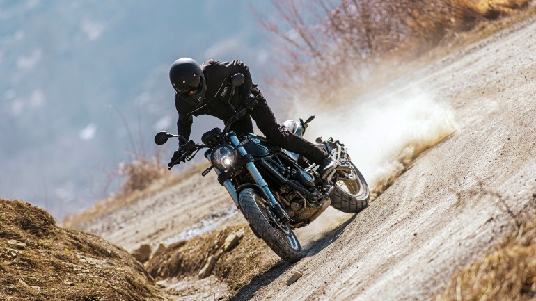 Στο DNA του η περιπέτεια.