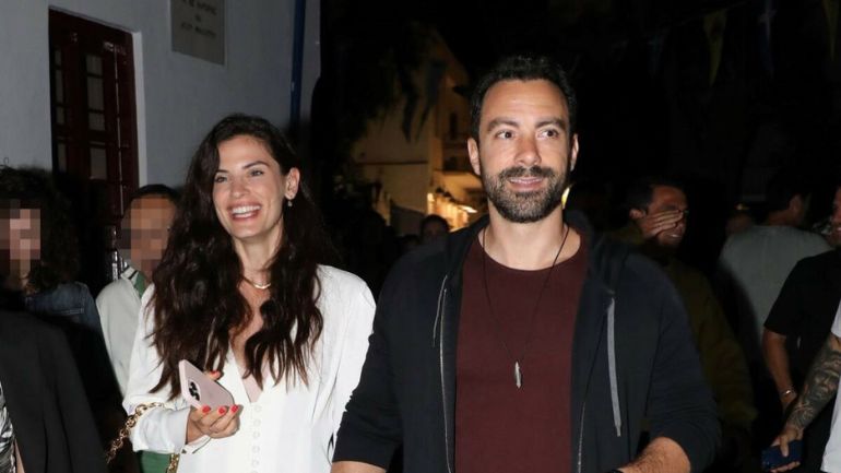 Σάκης Τανιμανίδης – Χριστίνα Μπόμπα: Οι πρώτες διακοπές με τις δίδυμες κόρες τους στη Μύκονο Σάκης Τανιμανίδης – Χριστίνα Μπόμπα: Οι πρώτες διακοπές με τις δίδυμες κόρες τους στη Μύκονο