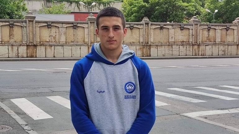 Πάλη: Φουλ για το χρυσό στο Ευρωπαϊκό U17 o Kολιτσόπουλος!