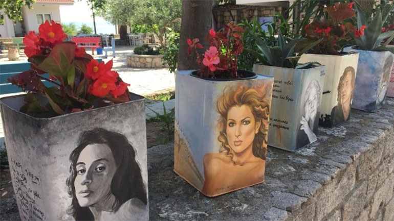 Άφυτος: Πορτρέτα καλλιτεχνών σε γλάστρες από τενεκέδες τυριού