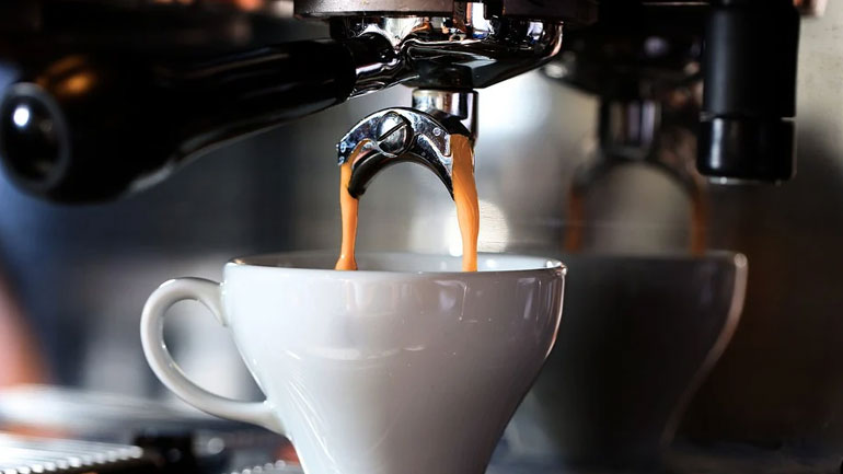 Πώς η υπερβολική κατανάλωση espresso αυξάνει τη χοληστερόλη στο αίμα