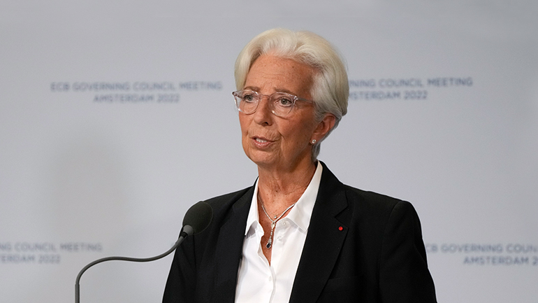 Αναμένεται πυροσβεστική παρέμβαση της Λαγκάρντ