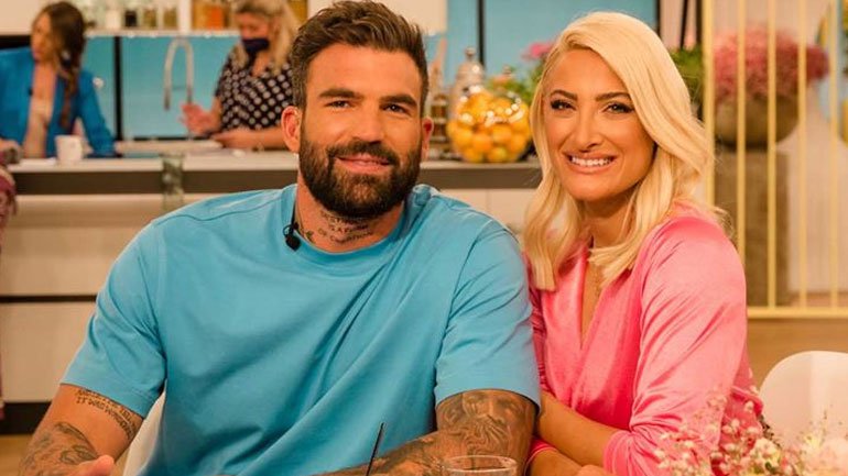 Ιωάννα Τούνη: Απαντά ξεκάθαρα στις φήμες χωρισμού από τον Δημήτρη Αλεξάνδρου