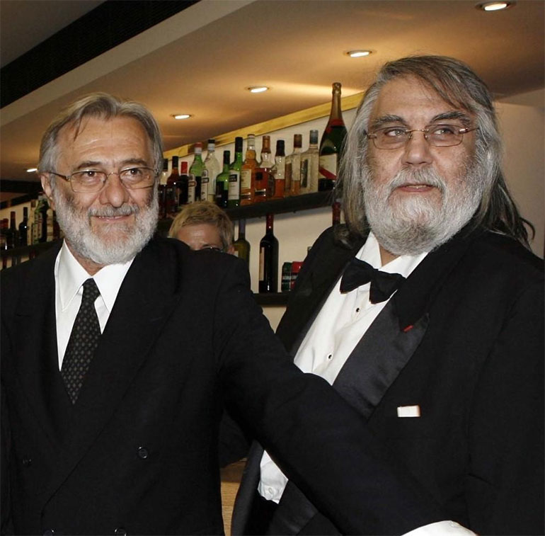 Ο Γιάννης Σμαραγδής με τον Βαγγέλη Παπαθανασίου στην πρεμιέρα του ELGreco