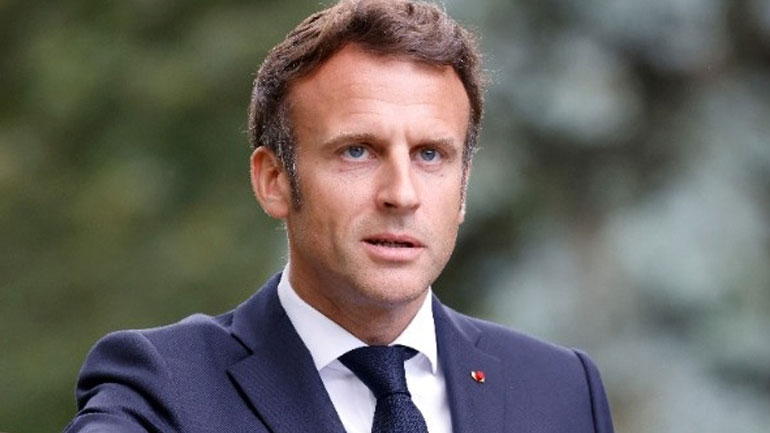 Μακρόν: Ζήτησε από τη Nexter την επίσπευση της κατασκευής αυτοκινούμενων πυροβόλων Ceasar