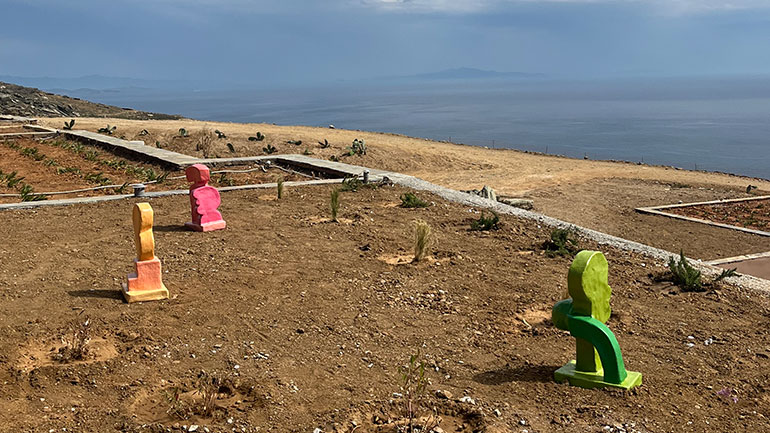 Τήνος: Underthesun – Μια ομαδική έκθεση σε επιμέλεια της Οντέτ Κουζού