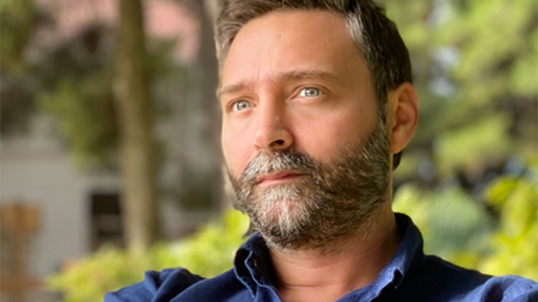 Στην Ελίτ του Μονακό, ο Έλληνας εικαστικός Σταύρος Δίτσιος