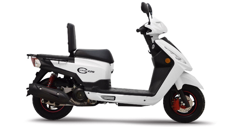 Daytona Cargo 125: Το επαγγελματικό scooter που τα βάζει με τα «παπιά»