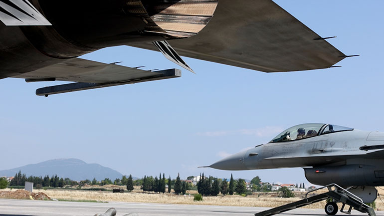 Με απόλυτη επιτυχία οι δοκιμαστικές πτήσεις των δύο πρώτων εκσυγχρονισμένων F-16