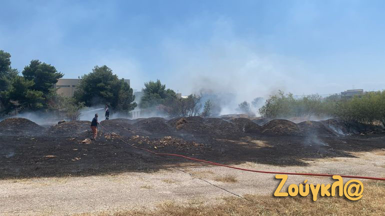 Πυρκαγιά σε οικοπεδικό χώρο στη Βούλα