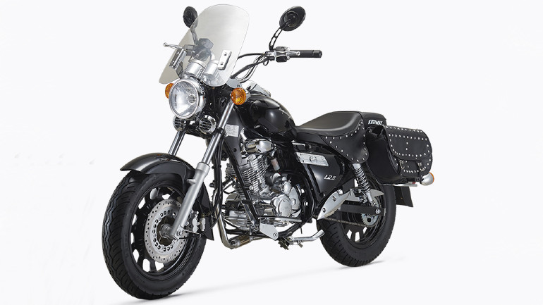 Η Keeway δεν ξεχνάει τα θρυλικά τσόπερ