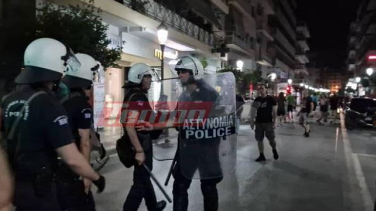 Επεισόδια μεταξύ αστυνομίας και αντιεξουσιαστών στην Πάτρα