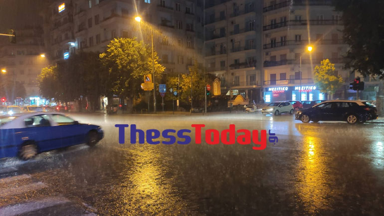 Ισχυρή καταιγίδα στη Θεσσαλονίκη