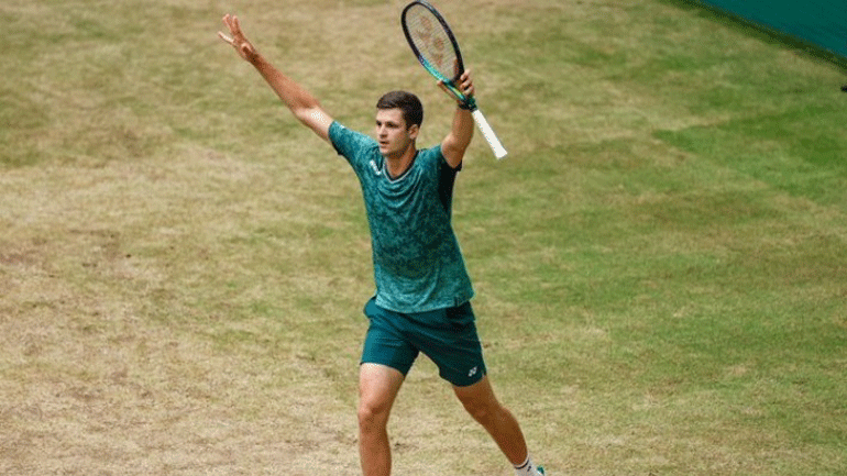 Τουρνουά Χάλε: Θρίαμβος του Χούρκατς επί του Μεντβέντεφ στον τελικό