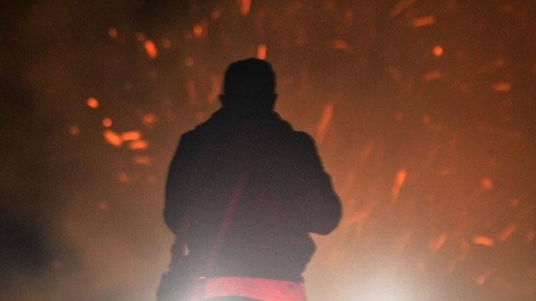 Σπάτα: Πυρκαγιά δίπλα από το Αττικό Ζωολογικό Πάρκο