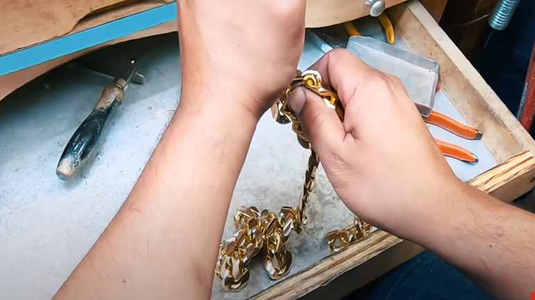 Κατασκευή χρυσής αλυσίδας 1 κιλού