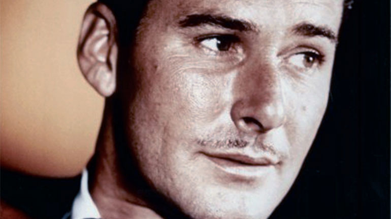 Έρολ Φλιν: O απόλυτος ξιφομάχος της μεγάλης οθόνης – Οι κατηγορίες για βιασμό δύο ανήλικων κοριτσιών