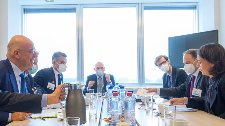 Βέλγιο: Συνάντηση Δένδια με τη Γερμανίδα ομόλογό του