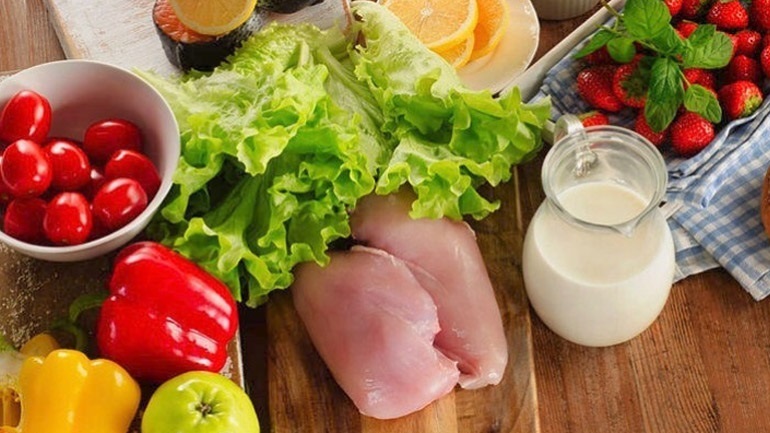 Η υψηλότερη πρόσληψη πρωτεΐνης κατά τη διάρκεια της δίαιτας οδηγεί σε πιο υγιεινή διατροφή