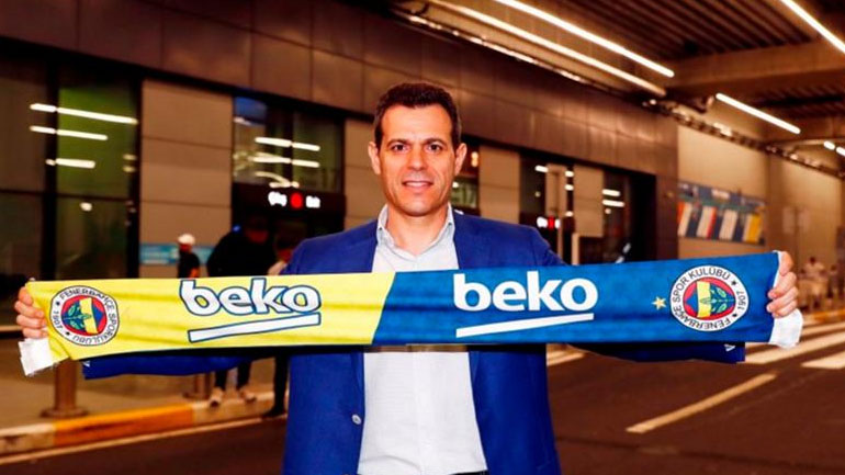 Η Φενερμπαχτσέ παρουσίασε τον Δημήτρη Ιτούδη και αποχαιρέτησε τον Γιαν Βέσελι