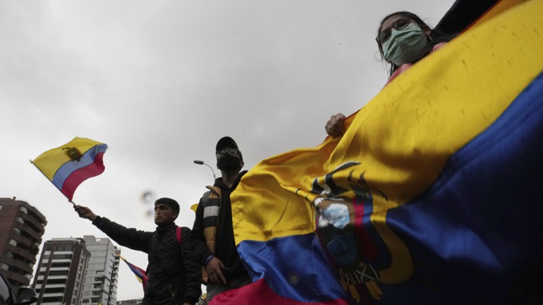 Συνεχίζονται οι συγκρούσεις στον Ισημερινό – Νεκρός ένας ιθαγενής μέλος φυλής του Αμαζονίου