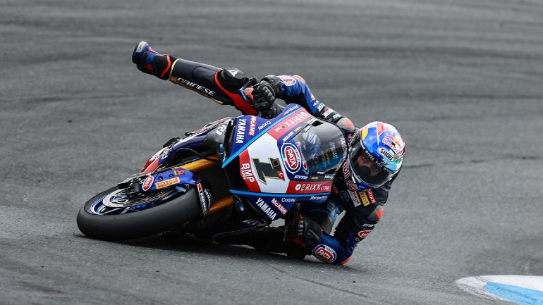 Ένα από τα τρελά σωσίματα του Τούρκου αναβάτη!