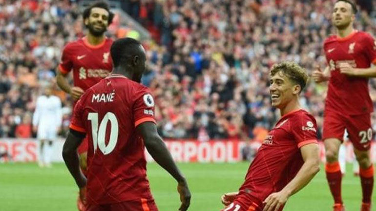 Λίβερπουλ: Ο Τσιμίκας αποχαιρέτησε τον Μανέ