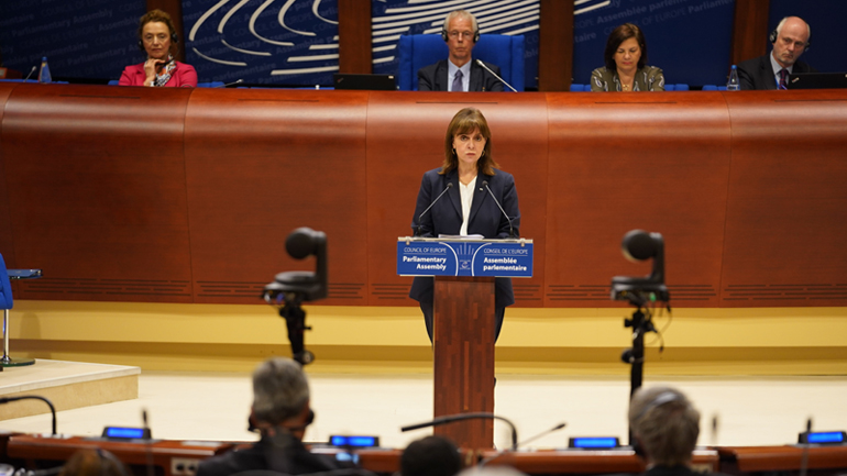 Ηχηρή απάντηση της Κ. Σακελλαροπούλου στην Τουρκία: Εμείς αναγνωρίζουμε το Διεθνές Δικαστήριο της Χάγης, εσείς όχι