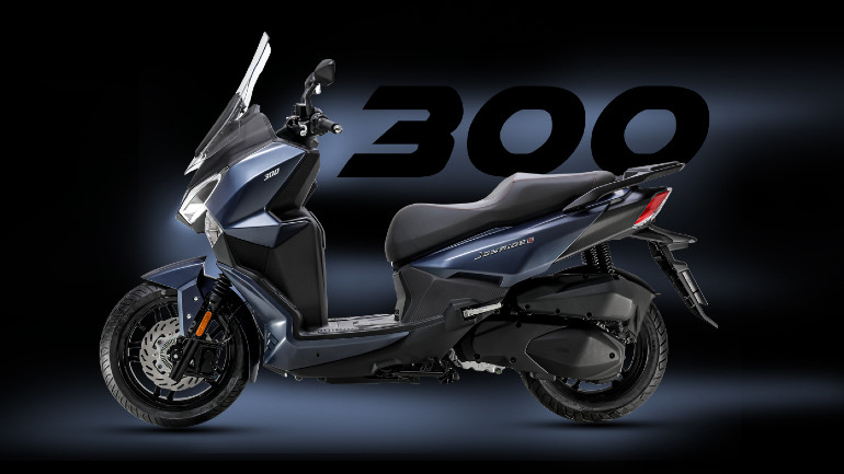 Άνετη θέση οδήγησης και επίπεδο πάτωμα κάνουν την καθημερινότητα παιχνιδάκι.