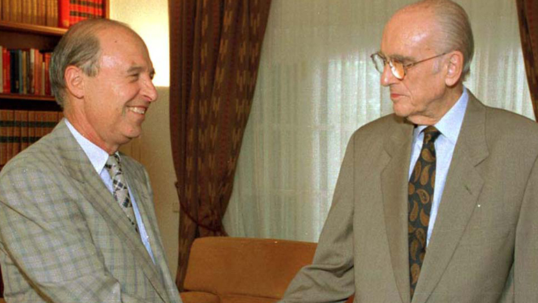 Την ίδια μέρα ο ένας πέθανε, ο άλλος γεννήθηκε…