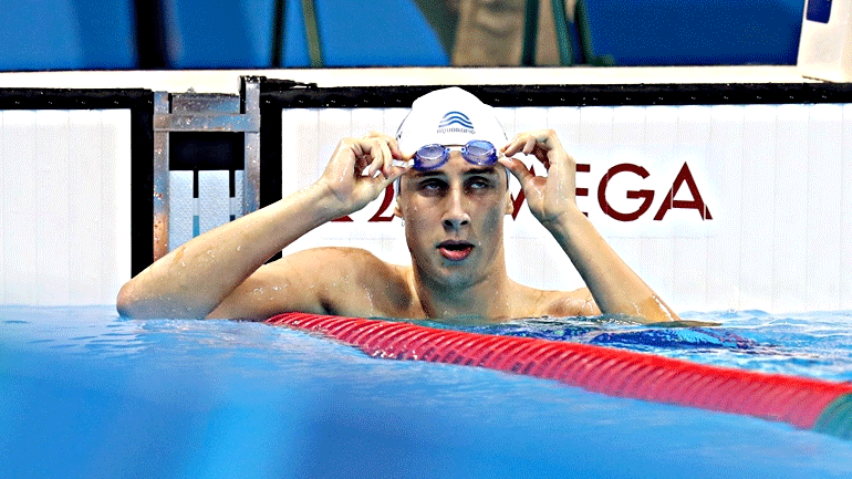 Κολύμβηση: Κάτω από τα 22 δευτερόλεπτα και στα ημιτελικά των 50μ. ελεύθερο ο Γκολομέεβ