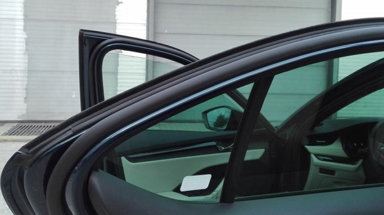 Μέχρι πόσο σκούρα φιμέ επιτρέπει ο νόμος; Πόσο κοστίζουν;