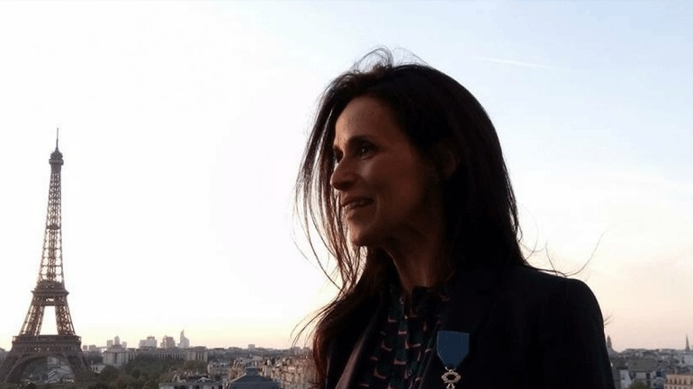 Γαλλία: Η υφυπουργός Ανάπτυξης Χρυσούλα Ζαχαροπούλου χαρακτηρίζει απαράδεκτες τις κατηγορίες σε βάρος της για βιασμό