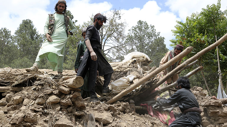 Αφγανιστάν: Οι Αρχές τερματίζουν τις έρευνες για επιζώντες – Τουλάχιστον 1.000 οι νεκροί