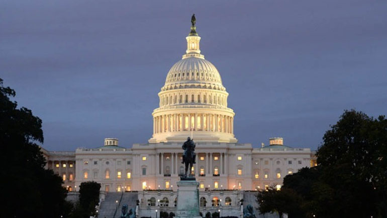 ΗΠΑ: Η Γερουσία υιοθετεί νομοσχέδιο για να περιοριστεί η βία με τη χρήση πυροβόλων όπλων