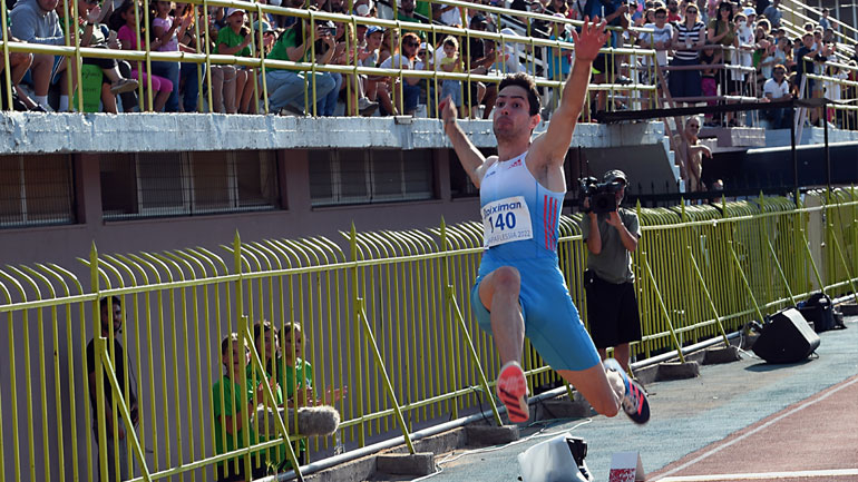 Άλμα εις μήκος: Πρωταθλητής Ελλάδας με… περίπατο ο Τεντόγλου!