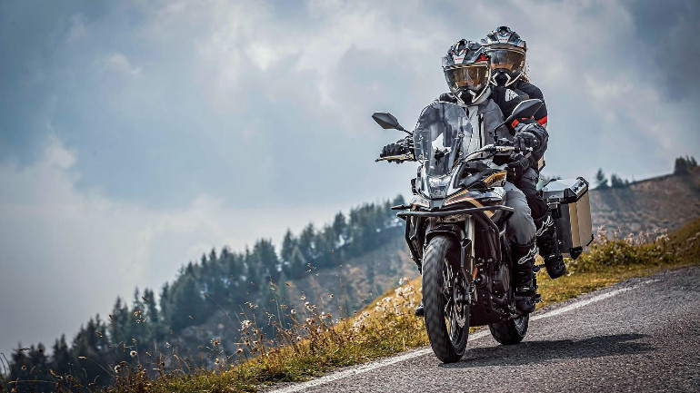 Πλούσιος εξοπλισμός για άνετες διαδρομές.