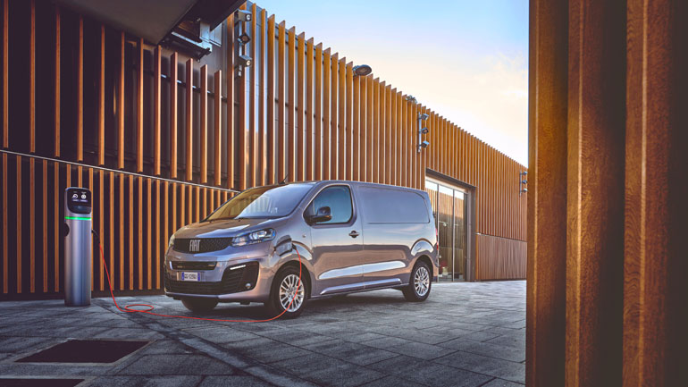 Διαθέσιμα στην ελληνική αγορά τα νέα Scudo και E-Scudo – Πόσα χιλιόμετρα δίνει εγγύηση η FIAT Professional  