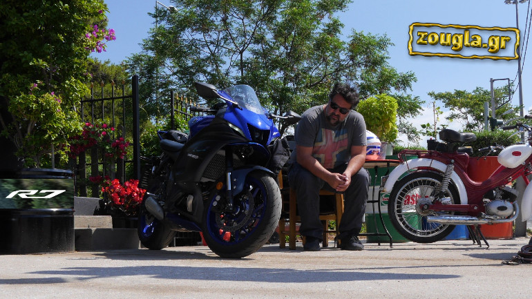 Η Yamaha R7 παραδίδει ιδιαίτερα μαθήματα σπορ οδήγησης