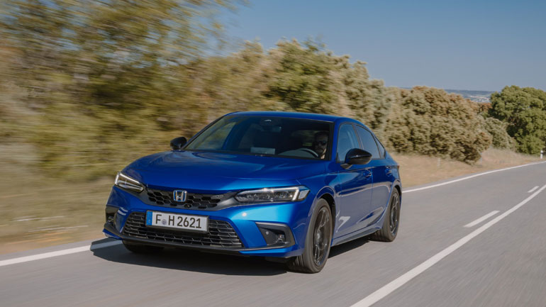 Οδηγώντας το νέο και αποκλειστικά υβριδικό Honda Civic στην Ισπανία