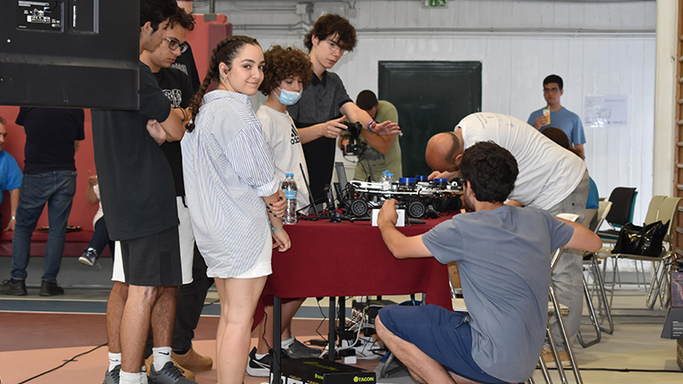 1ο Racecar Challenge: Ένας διαγωνισμός αυτόνομων ρομποτικών αγωνιστικών αυτοκινήτων για μαθητές Γυμνασίου